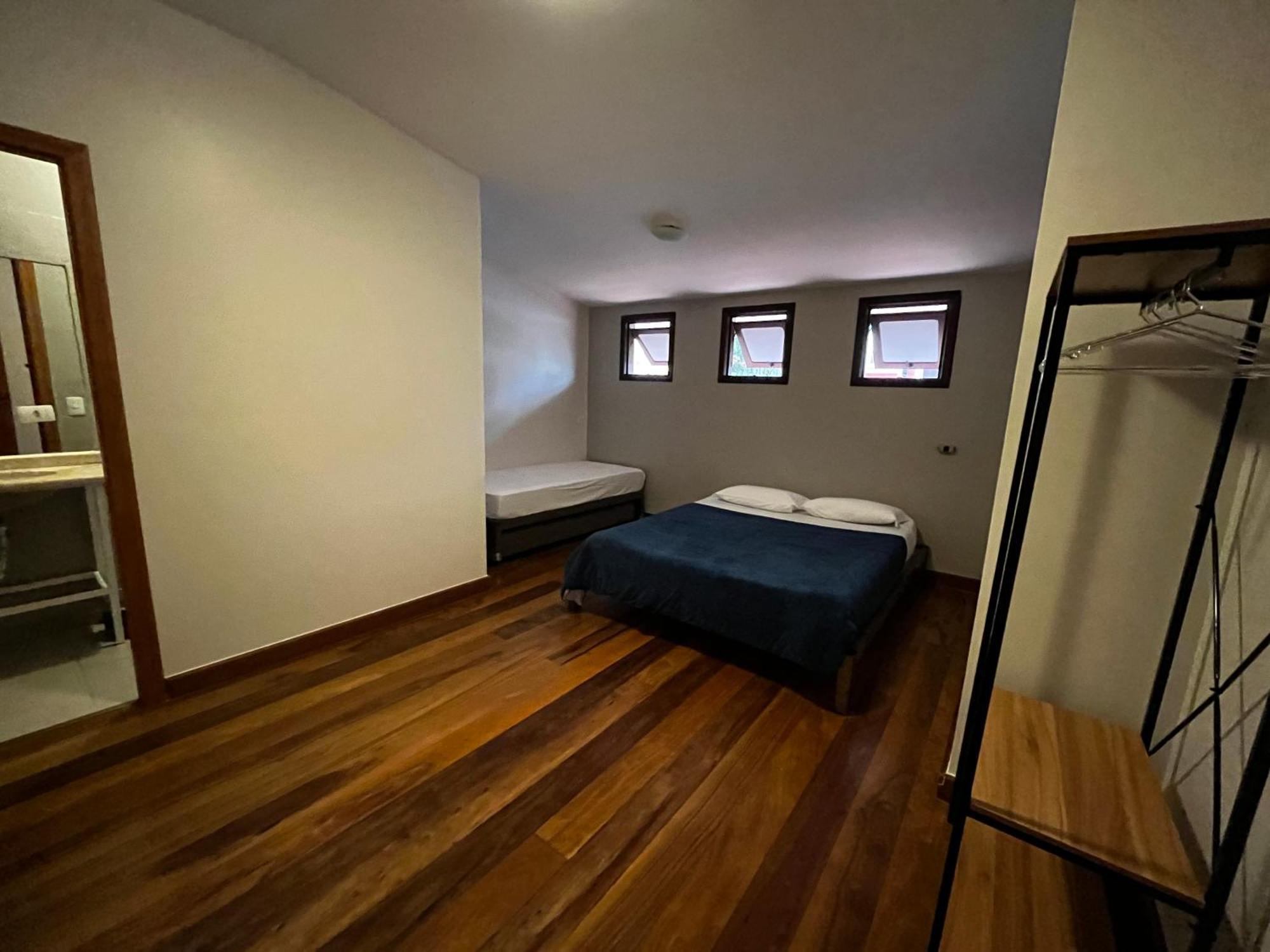 Hostel Matilda 库里提巴 外观 照片